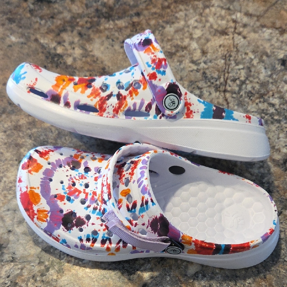 Joybees Size 7‎ Womens's NEW Tie-dye Clogs Slip-on Shoes WITH SMALL DEFECT